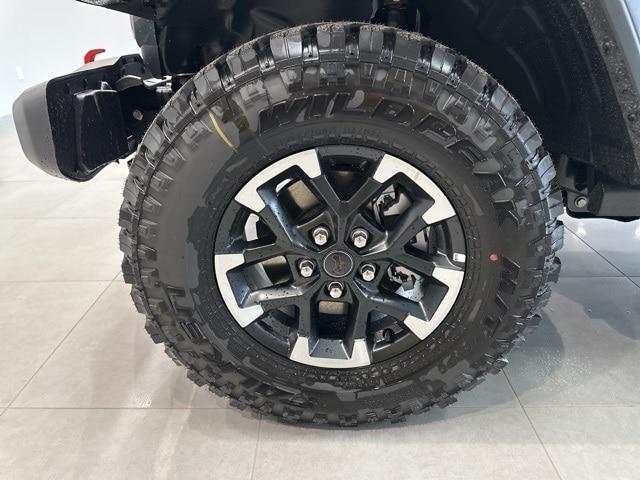 new 2025 Jeep Gladiator car, priced at $56,495