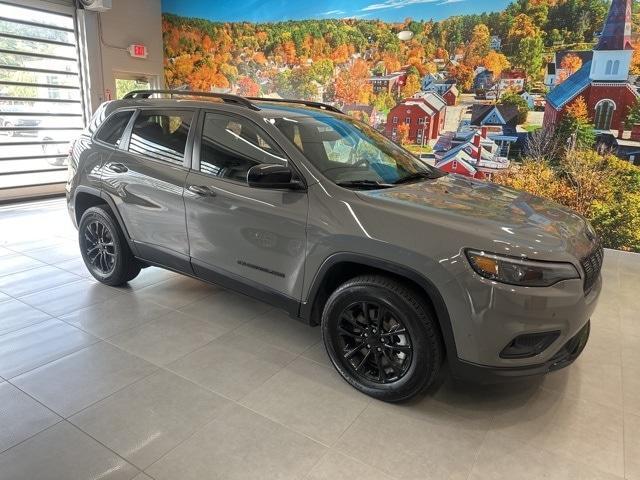 used 2023 Jeep Cherokee car, priced at $20,895