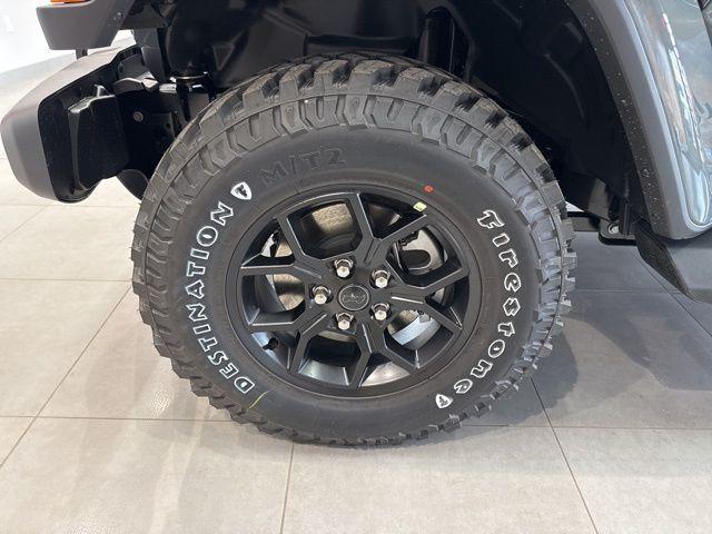 new 2025 Jeep Gladiator car, priced at $49,145