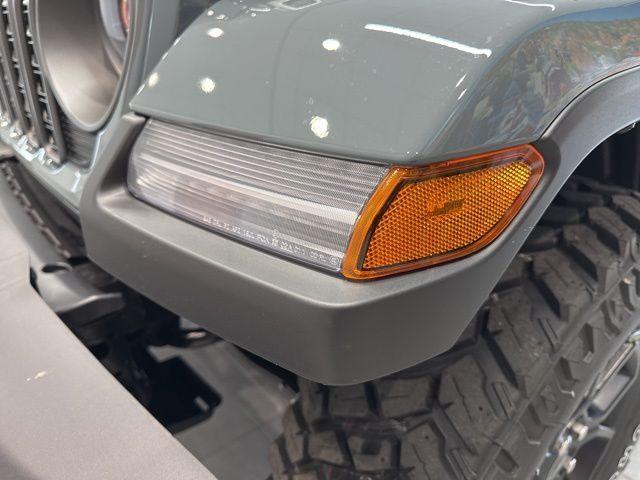 new 2025 Jeep Gladiator car, priced at $49,145