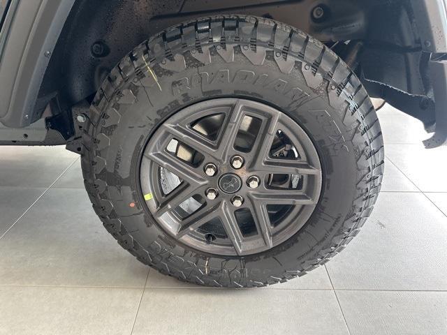 new 2025 Jeep Wrangler car, priced at $48,466