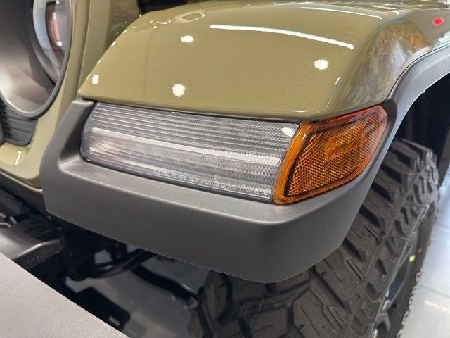 new 2025 Jeep Gladiator car, priced at $49,145