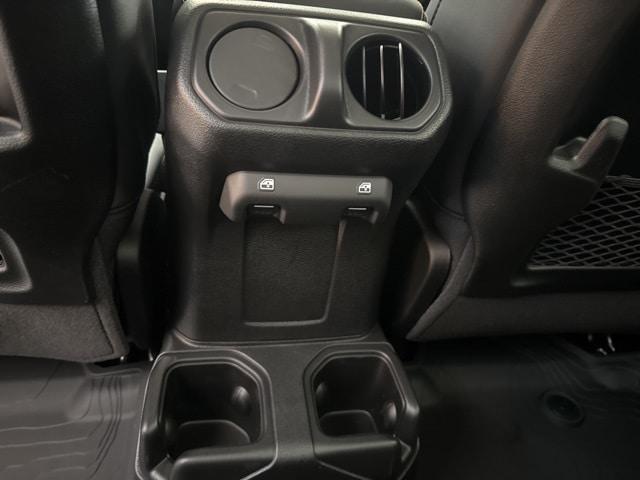 new 2025 Jeep Gladiator car, priced at $50,063