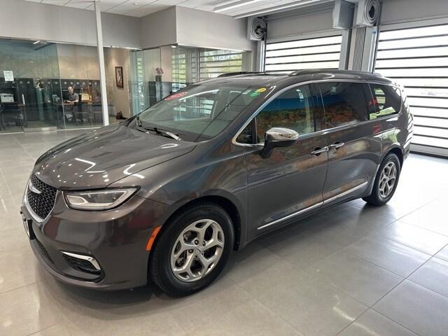 used 2023 Chrysler Pacifica car, priced at $25,995