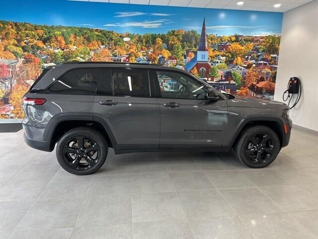 used 2023 Jeep Grand Cherokee car, priced at $34,495
