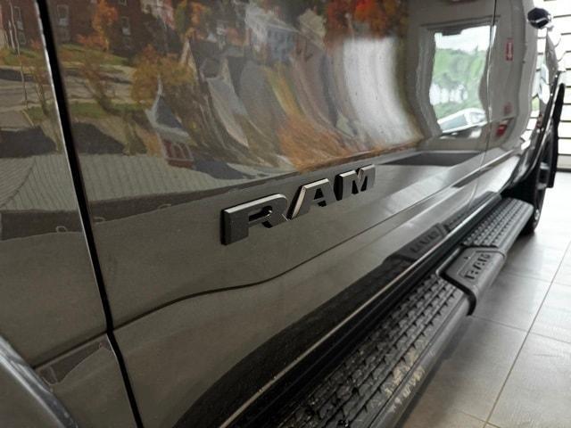 new 2025 Ram 1500 car, priced at $59,671