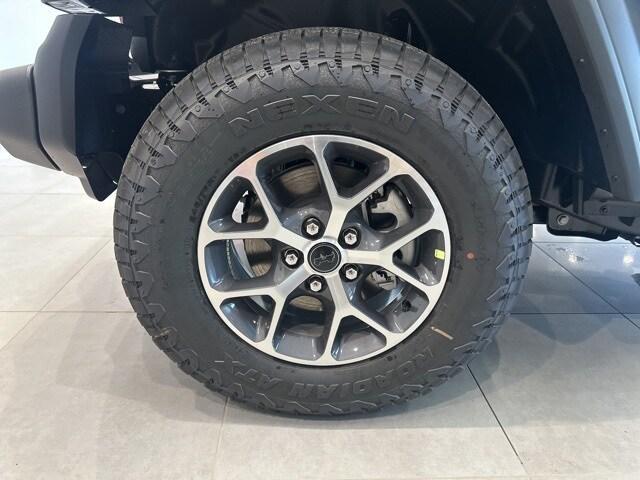 new 2025 Jeep Wrangler car, priced at $45,971