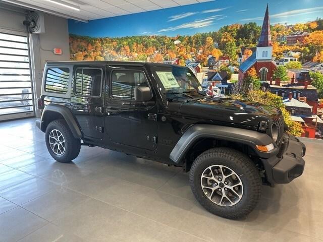 new 2025 Jeep Wrangler car, priced at $45,971