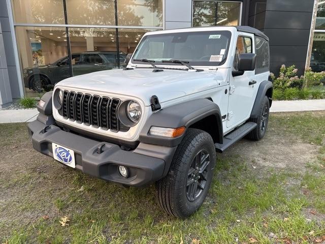 new 2025 Jeep Wrangler car, priced at $33,592