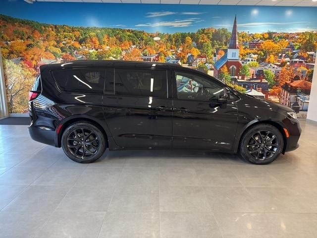 new 2026 Chrysler Pacifica car, priced at $50,285