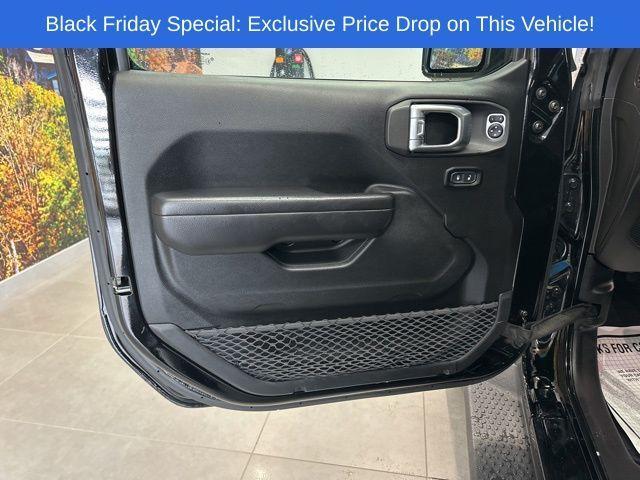 used 2020 Jeep Wrangler Unlimited car, priced at $24,995