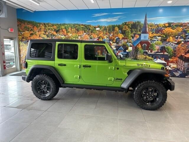 new 2025 Jeep Wrangler car, priced at $47,692