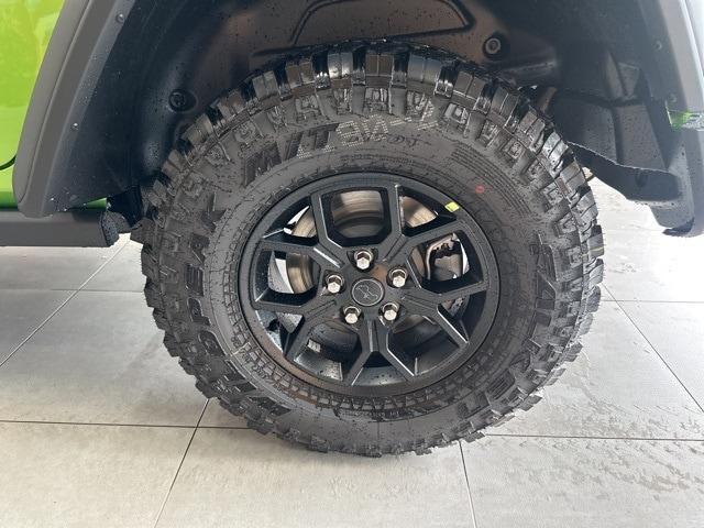 new 2025 Jeep Wrangler car, priced at $47,692