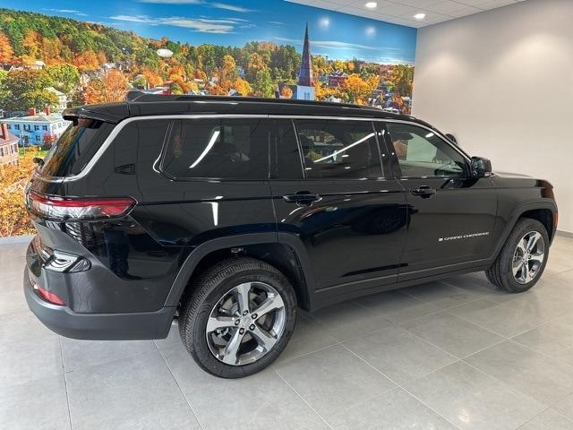 new 2025 Jeep Grand Cherokee L car, priced at $51,160