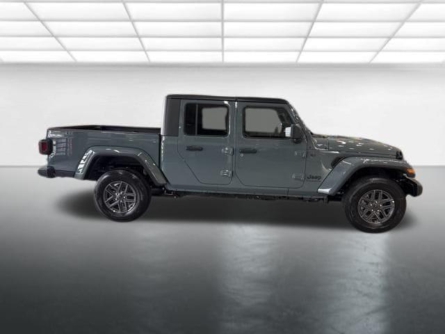 new 2025 Jeep Gladiator car, priced at $47,045