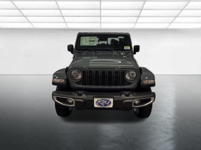 new 2025 Jeep Gladiator car, priced at $47,045
