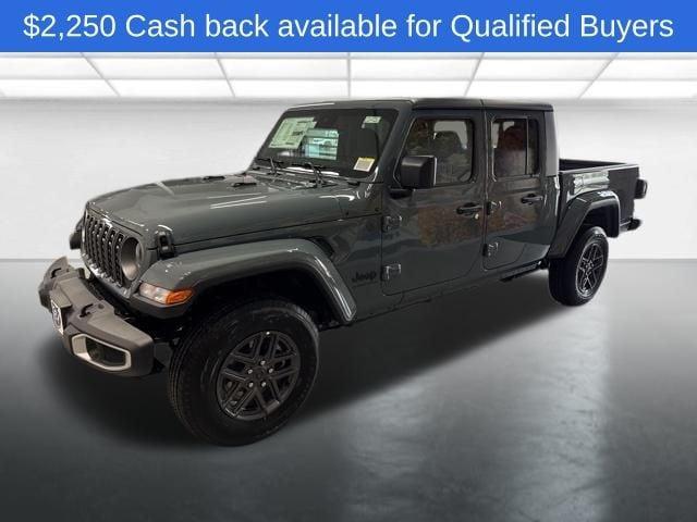 new 2025 Jeep Gladiator car, priced at $47,045