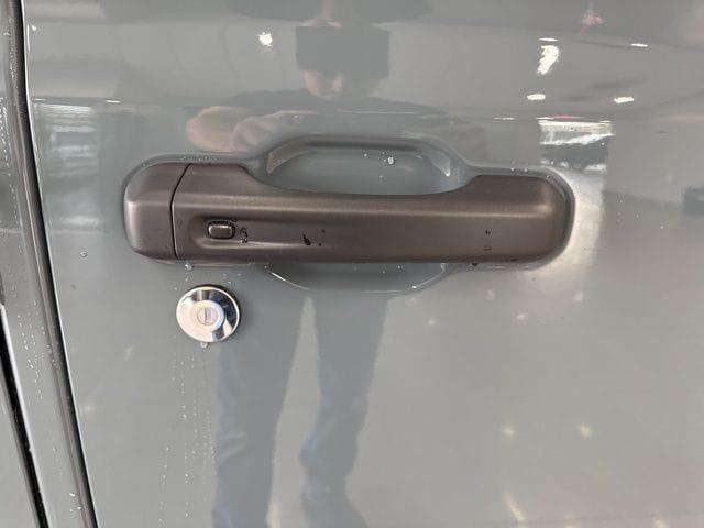 new 2025 Jeep Gladiator car, priced at $47,045