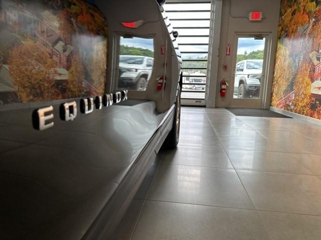 used 2023 Chevrolet Equinox car, priced at $18,995