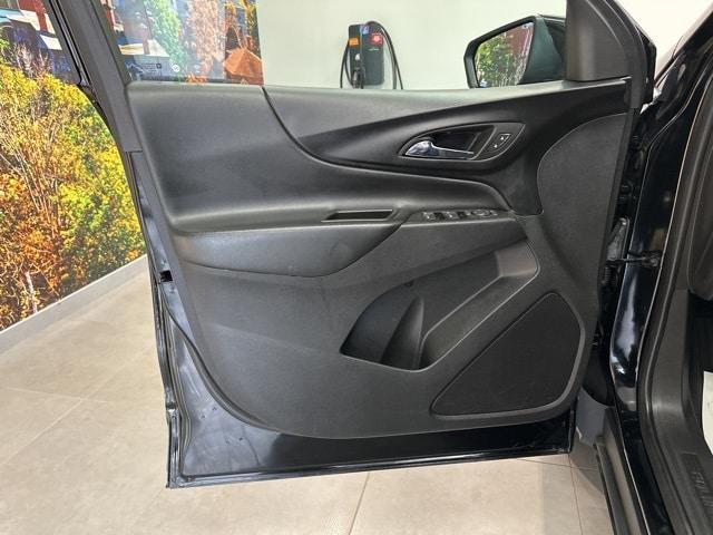 used 2023 Chevrolet Equinox car, priced at $18,995