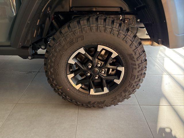 new 2025 Jeep Gladiator car, priced at $54,180