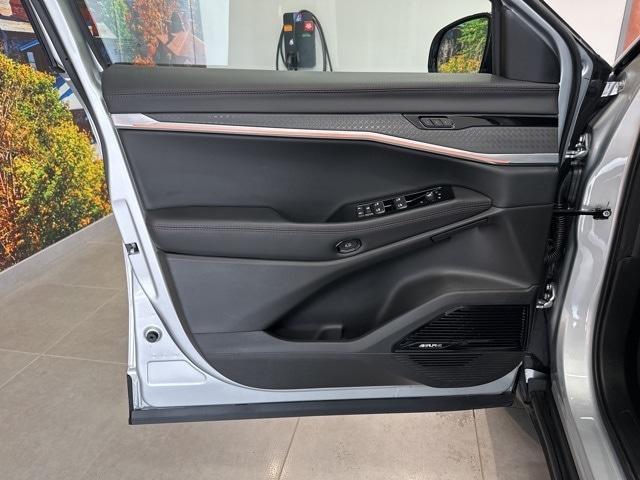 new 2025 Jeep Wagoneer S car, priced at $57,540