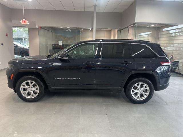 used 2024 Jeep Grand Cherokee car, priced at $35,795