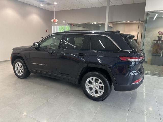 used 2024 Jeep Grand Cherokee car, priced at $35,795