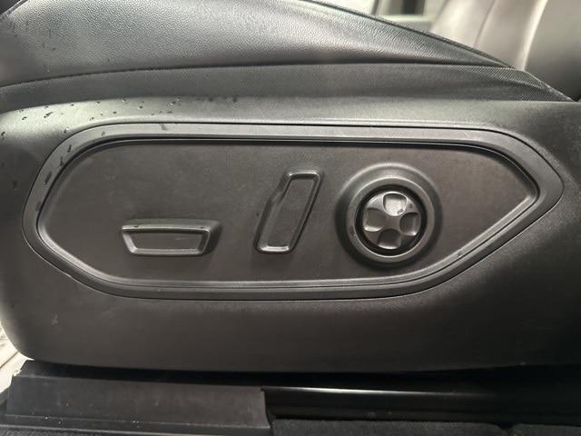used 2024 Jeep Grand Cherokee car, priced at $35,795