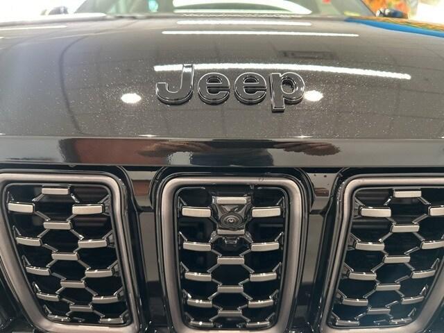 new 2025 Jeep Grand Cherokee car, priced at $61,385