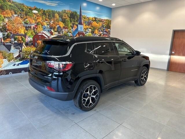 new 2025 Jeep Compass car, priced at $34,618