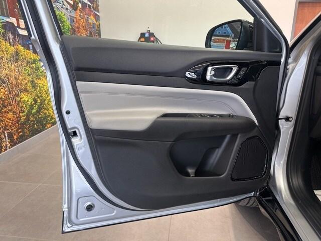 new 2025 Jeep Compass car, priced at $35,018