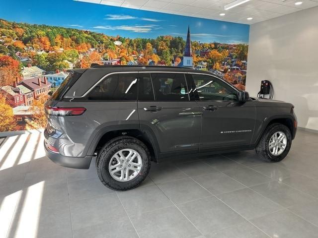 new 2025 Jeep Grand Cherokee car, priced at $39,733