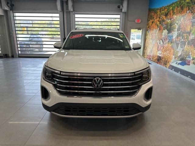 used 2025 Volkswagen Atlas car, priced at $37,495