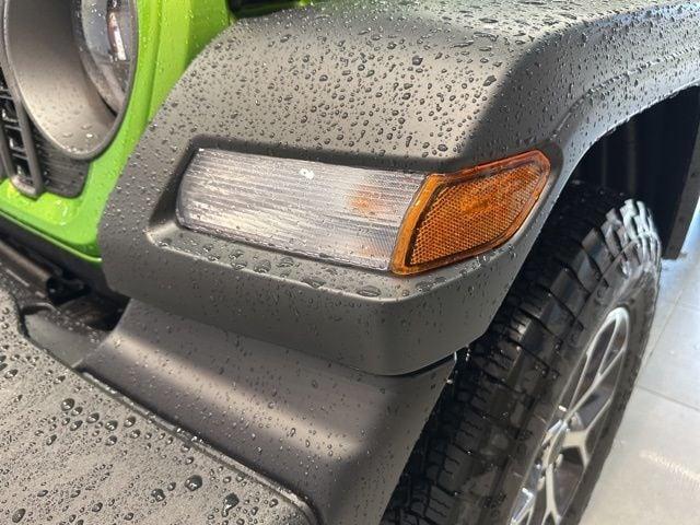 new 2025 Jeep Wrangler car, priced at $42,825