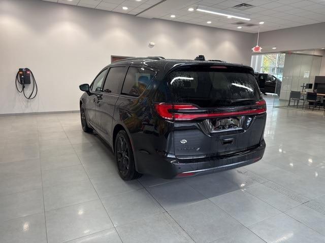 new 2026 Chrysler Pacifica car, priced at $46,030