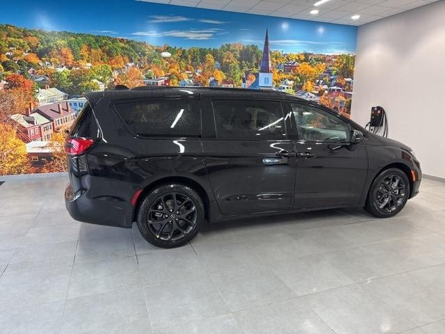 new 2026 Chrysler Pacifica car, priced at $46,030