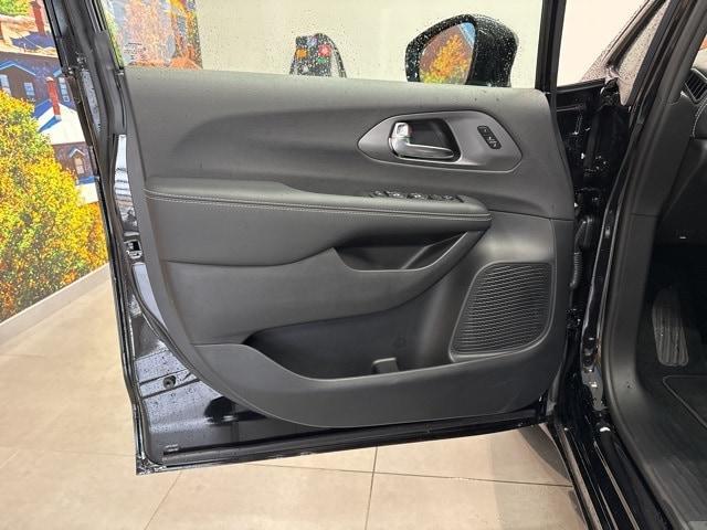 new 2026 Chrysler Pacifica car, priced at $46,030