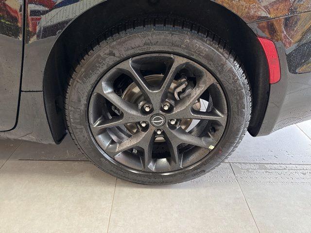 new 2026 Chrysler Pacifica car, priced at $45,280