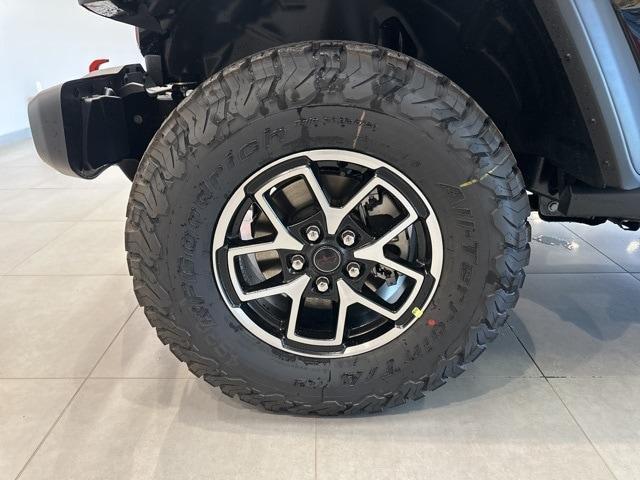 new 2025 Jeep Wrangler car, priced at $56,412