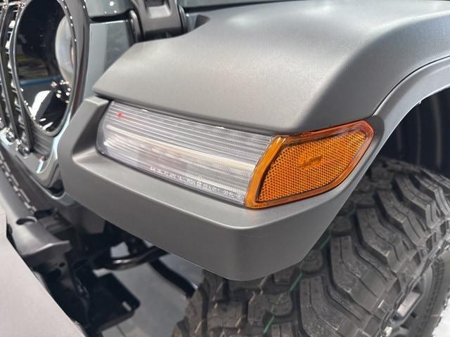 new 2025 Jeep Wrangler car, priced at $47,865