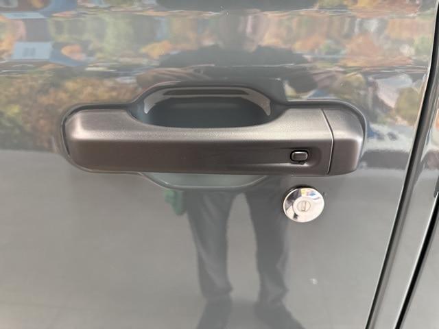 new 2025 Jeep Wrangler car, priced at $47,865