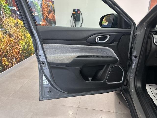 used 2024 Jeep Compass car, priced at $21,295