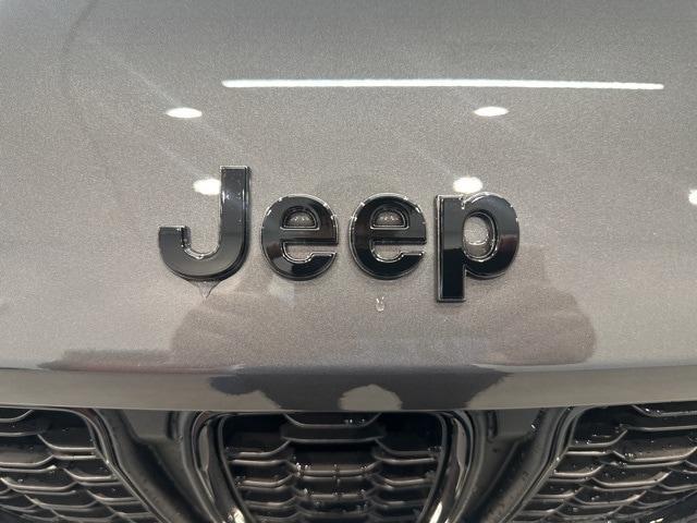 new 2025 Jeep Grand Cherokee L car, priced at $45,375