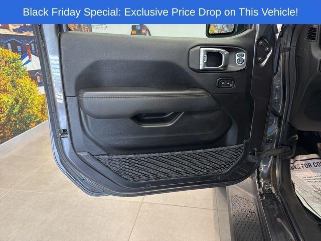 used 2021 Jeep Gladiator car, priced at $30,495