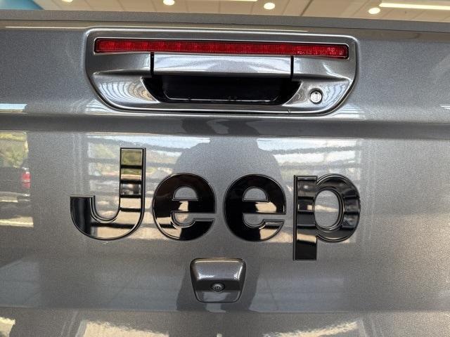 used 2021 Jeep Gladiator car, priced at $31,495