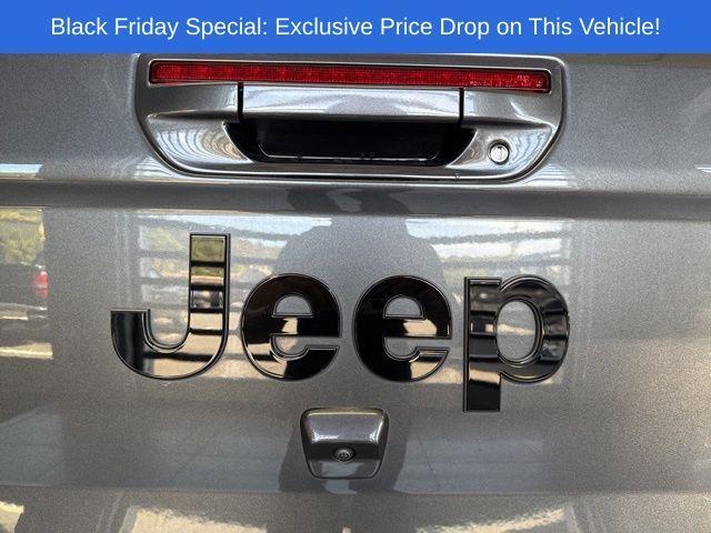 used 2021 Jeep Gladiator car, priced at $30,495