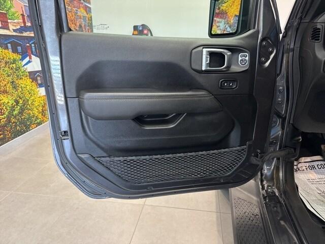 used 2021 Jeep Gladiator car, priced at $32,995