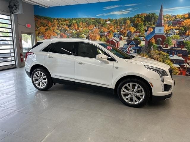 used 2020 Cadillac XT5 car, priced at $27,999