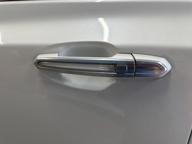 used 2020 Cadillac XT5 car, priced at $27,999